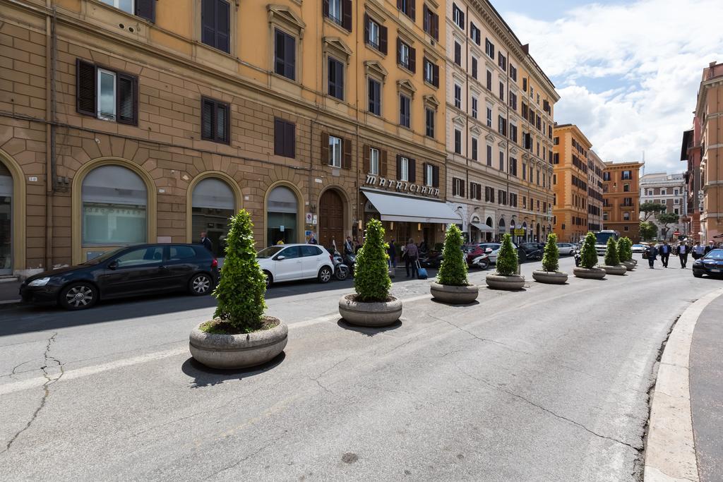 Hôtel 38 Viminale Street à Rome Extérieur photo